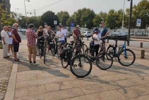 Porto: Tour storico in e-Bike con una guida