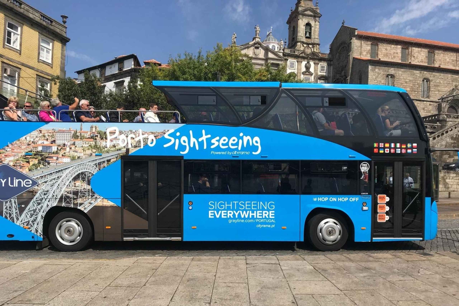 Porto: Hop-On/Hop-Off-Bus mit optionaler Kreuzfahrt und Weinkeller