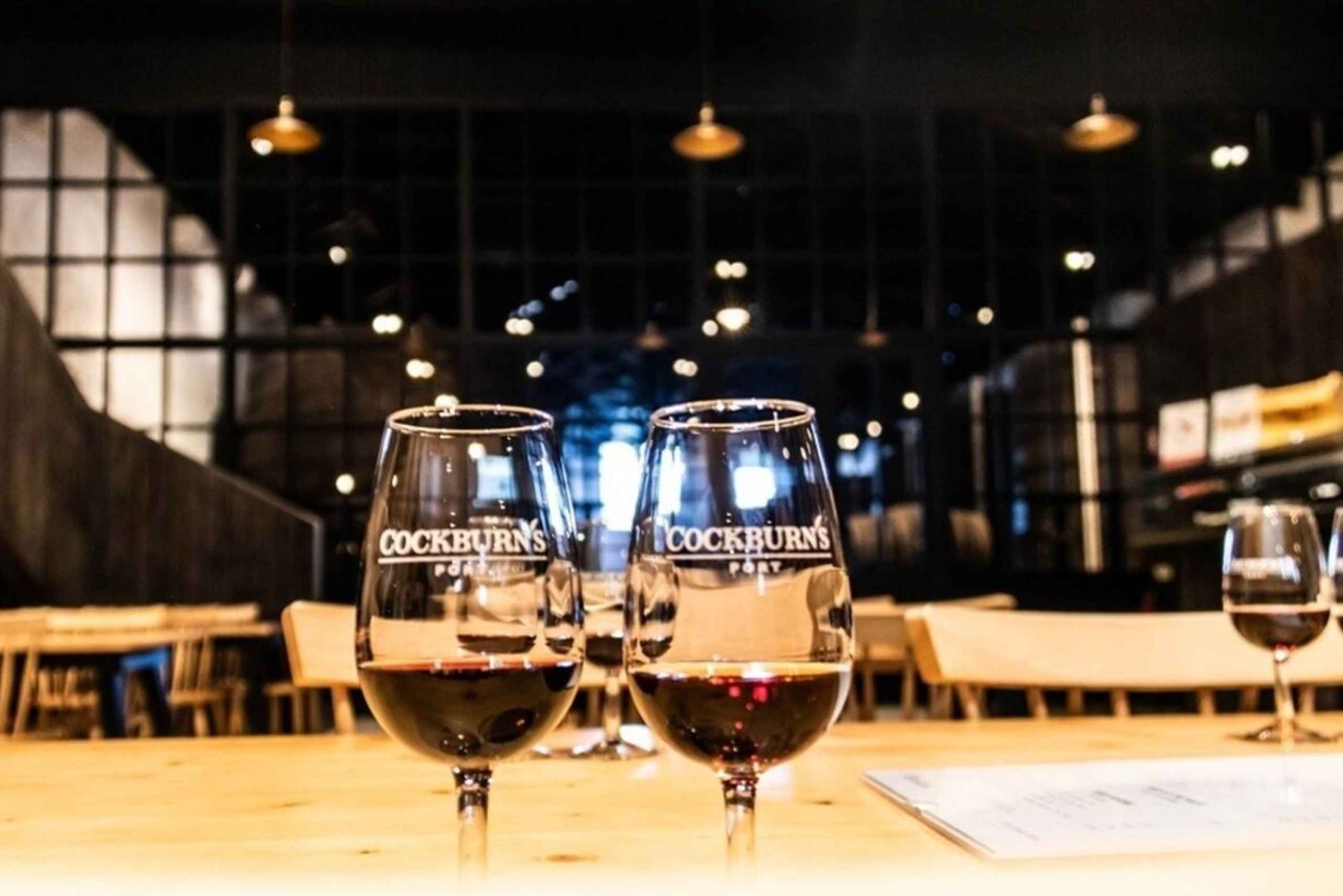 Porto : bus à arrêts multiples avec croisière et cave à vin en option