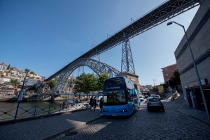 Porto : bus à arrêts multiples avec croisière et cave à vin en option