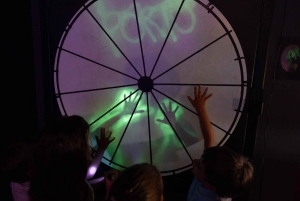 Porto: Inngangsbillett til Neonia immersive museum