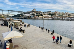 Excursão a pé pela 'Cidade Velha' do Porto com cruzeiro guiado