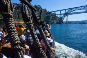 Porto: Rejs statkiem pirackim po rzece Douro