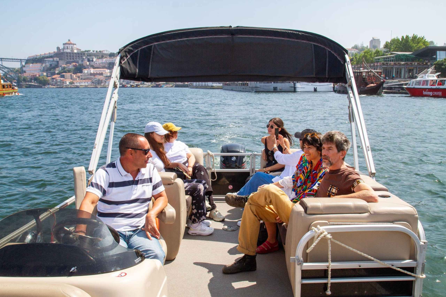 Porto: Passeio de barco ao pôr do sol com vinho do Porto