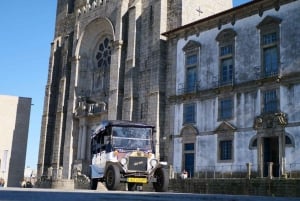 Порту: индивидуальная экскурсия по историческому центру города на автомобиле Ford T