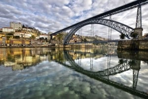 Порту: индивидуальная экскурсия по историческому центру города на автомобиле Ford T