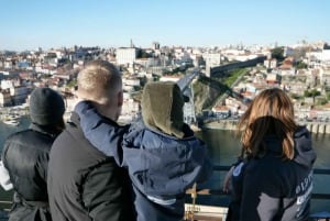 Порту: индивидуальная экскурсия по историческому центру города на автомобиле Ford T