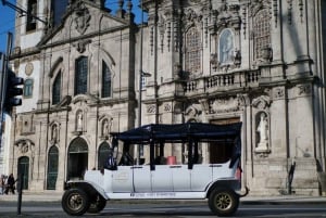 Порту: индивидуальная экскурсия по историческому центру города на автомобиле Ford T