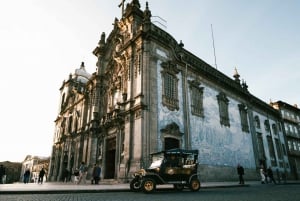Порту: индивидуальная экскурсия по историческому центру города на автомобиле Ford T