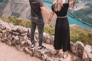 Порту: Экскурсия по долине Дору для небольшой группы, круиз и обед