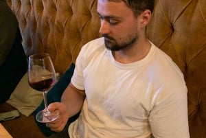 Porto: Port Wine Tasting – 1-Hour Masterclass with Sommelier