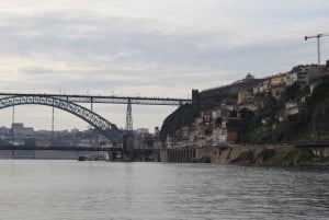 Oporto: Crucero privado en yate con vinos y aperitivos locales