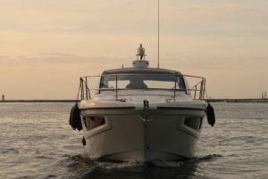 Oporto: Crucero privado en yate con vinos y aperitivos locales