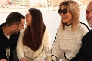 Oporto: Crucero privado en yate con vinos y aperitivos locales