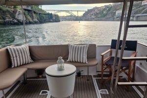 Porto: Private 6 Bridges Tour, Begrüßungsgetränk und Sonnenuntergang Option