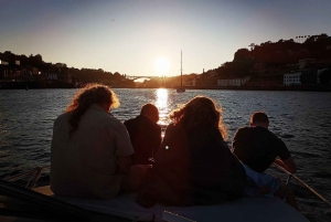 Yksityinen venekierros Pte D:hen Luís 1h, jopa 6px Sunset-vaihtoehto