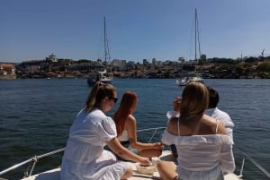 Yksityinen venekierros Pte D:hen Luís 1h, jopa 6px Sunset-vaihtoehto