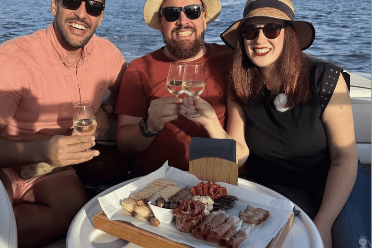 PORTO: Privat cruise på Douro – opptil 6 personer – 2/3 time