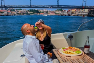 Porto : croisière privée avec vin local, collation et 6 ponts