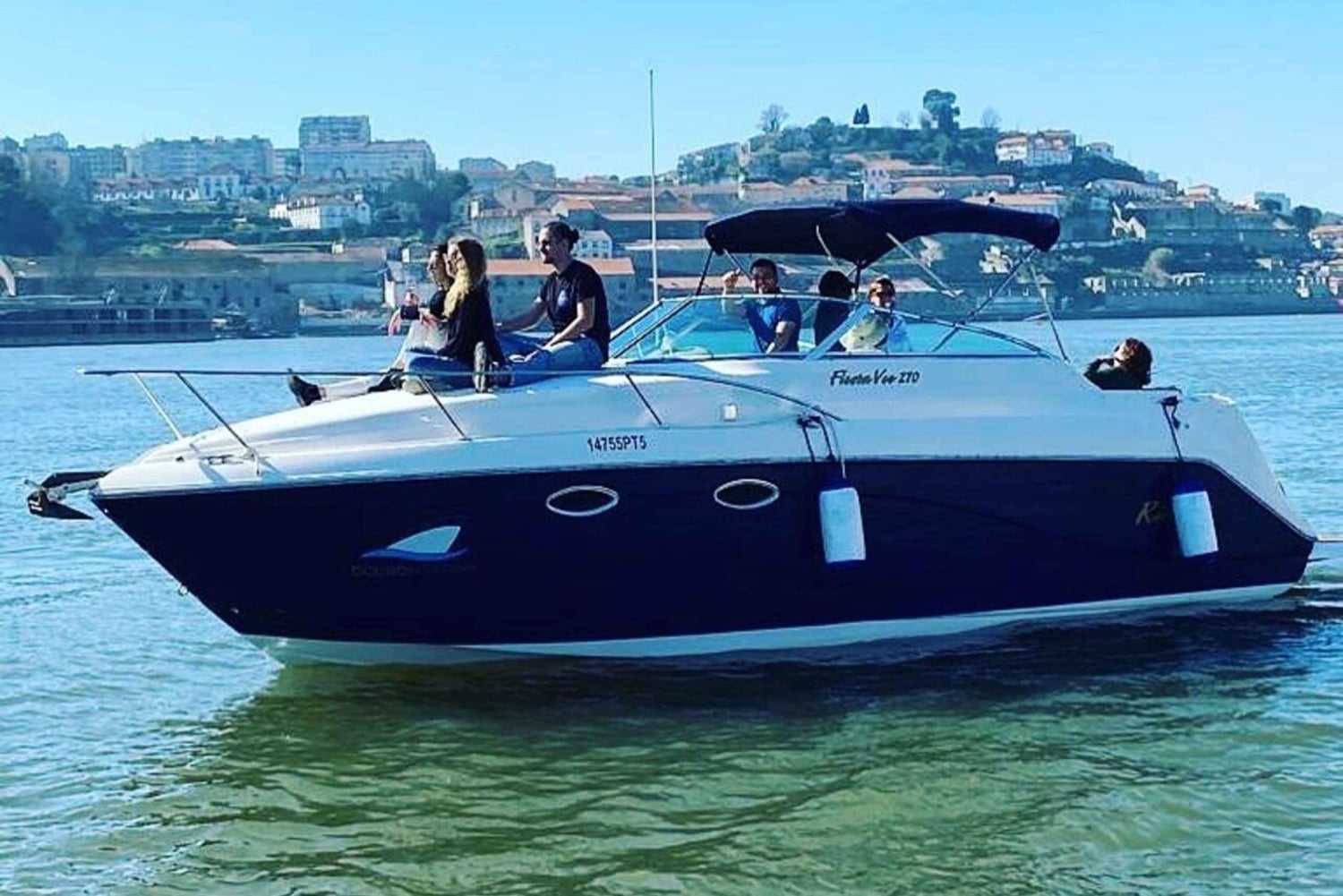 Porto: Passeio Privado de Barco pelo Rio Douro com Degustação