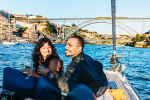 Porto: Private Douro River Charming Cruise w/wine tasting