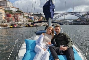 Porto : Croisière privée de charme sur le fleuve Douro avec dégustation de vins 8p