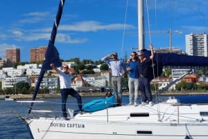 Porto : Croisière privée de charme sur le fleuve Douro avec dégustation de vins 8p