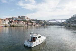 Porto: crociera privata al tramonto sul fiume Douro