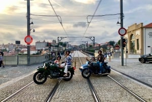 Tour privato in sidecar di Porto