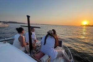 Porto: Prywatny statek wycieczkowy Douro (tylko dla Ciebie)6 mostów/zachód słońca