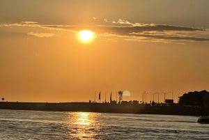 Porto: Prywatny statek wycieczkowy Douro (tylko dla Ciebie)6 mostów/zachód słońca