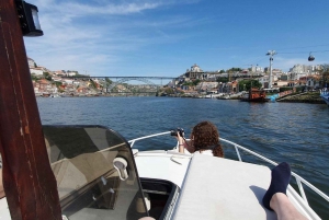Porto: Prywatny statek wycieczkowy Douro (tylko dla Ciebie)6 mostów/zachód słońca