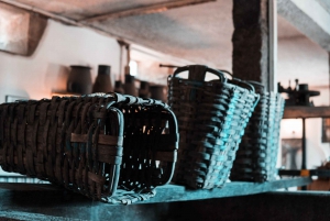 Porto: Private Tour Douro Valley/Winery SECXVIII /Boat/Lunch