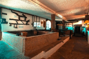 Porto: Private Tour Douro Valley/Winery SECXVIII /Boat/Lunch