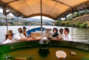 Porto: Private Tour Douro Valley/Winery SECXVIII /Boat/Lunch
