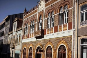 Porto: Private Tour with Locals – Highlights & Hidden Gems