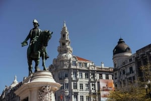 Porto: Private Tour mit Einheimischen - Highlights und versteckte Juwelen
