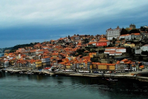 Porto: Privé Transfer naar Algarve met Stops tot 3 Steden