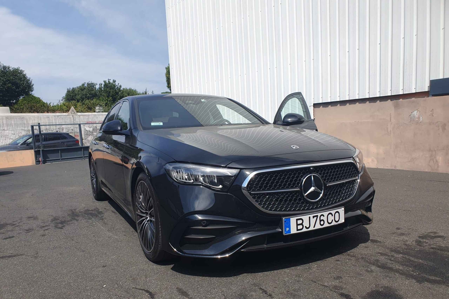 Porto: Private Transfer to Douro Valley up to 4 Stops