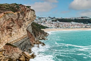 Von Porto: Privater Transfer nach Lissabon bis zu 3 Haltestellen