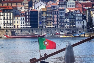 Fra Porto: Privat transfer til Lissabon med op til 4 bystop