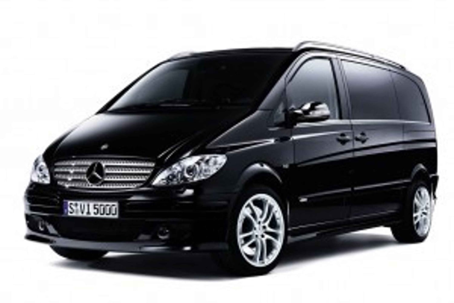 Porto: Private Transfer to Porto Airport (OPO)
