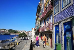Privat byvandring i Porto med hurtig adgang til Lello