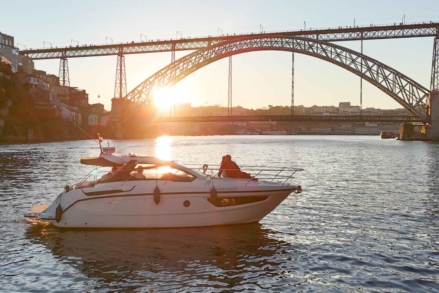 Porto: Crociera privata in yacht con vini e spuntini locali