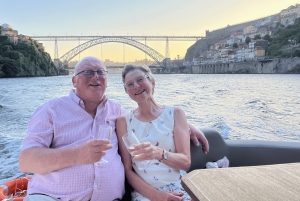 Porto: Crociera privata in yacht con vini e spuntini locali