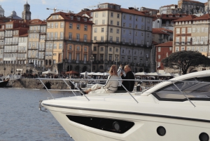 Porto: Crociera privata in yacht con vini e spuntini locali