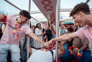 ポルト：ド派手なパブ巡り（ドリンク8杯、無料ショット、ゲーム、VIP）