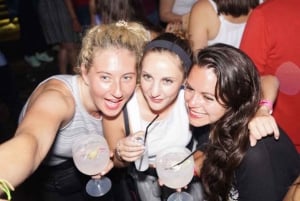 Porto: PubCrawl med 6 drinker + VIP-klubbinngang