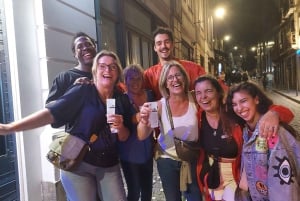 Porto: PubCrawl med 6 drinker + VIP-klubbinngang