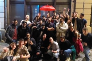 Porto: PubCrawl med 6 drinker + VIP-klubbinngang